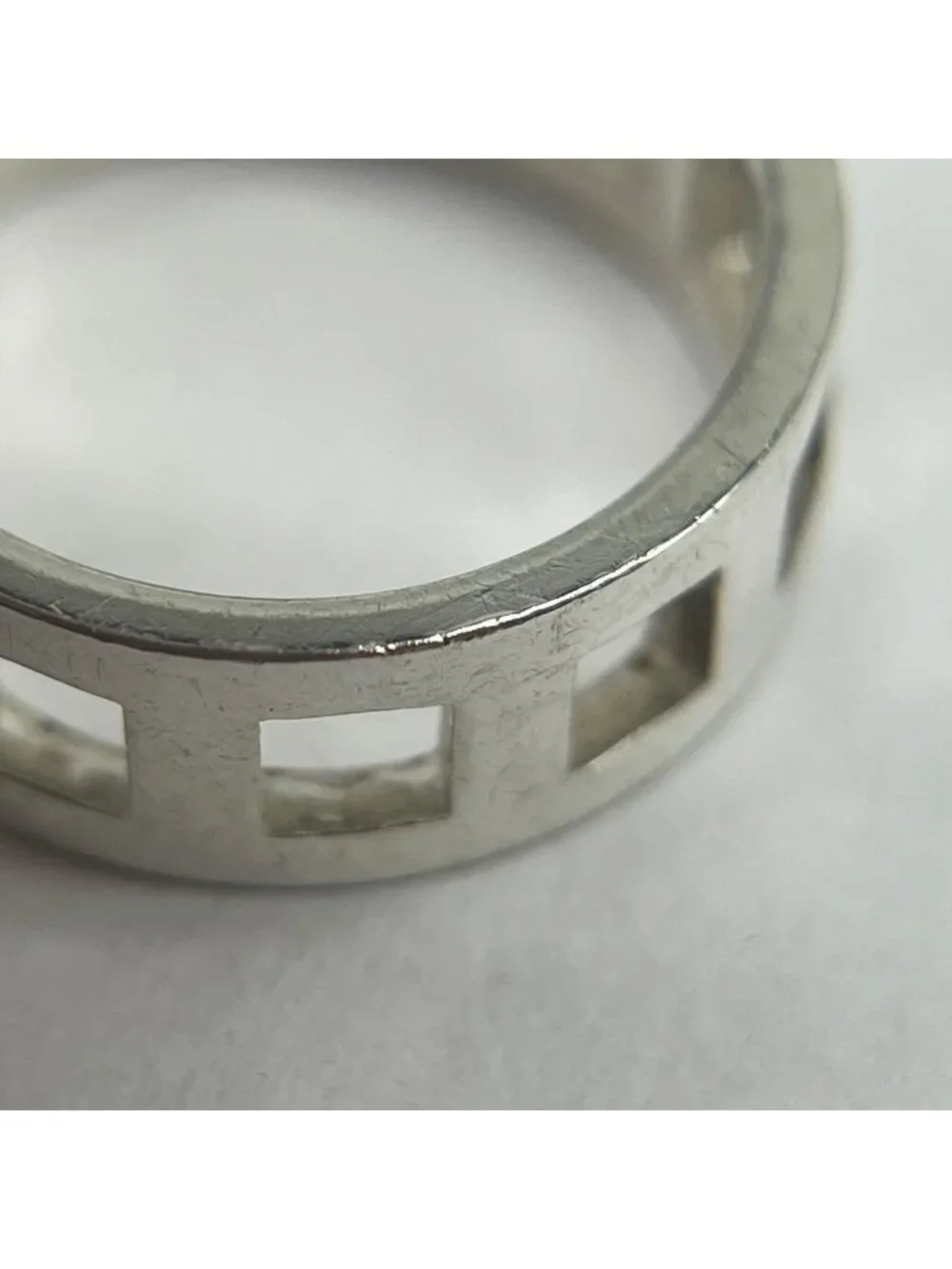 Gucci Open Square Ring Silver